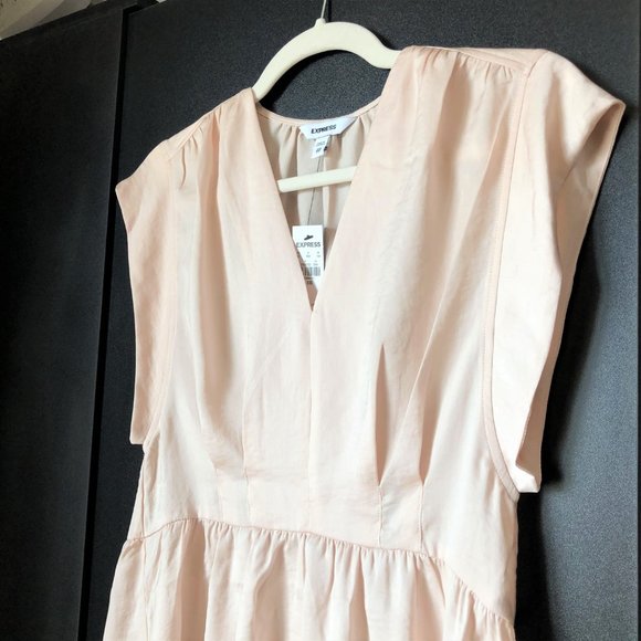 Satin V-Neck Hi-Lo Cream Tunic Blouse *NEW WITH TAGS* - Picture 4 of 16